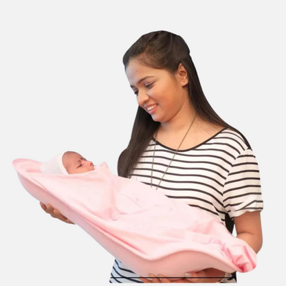 2-in-1 Infant Carrier | Feeding Pillow Button Nest